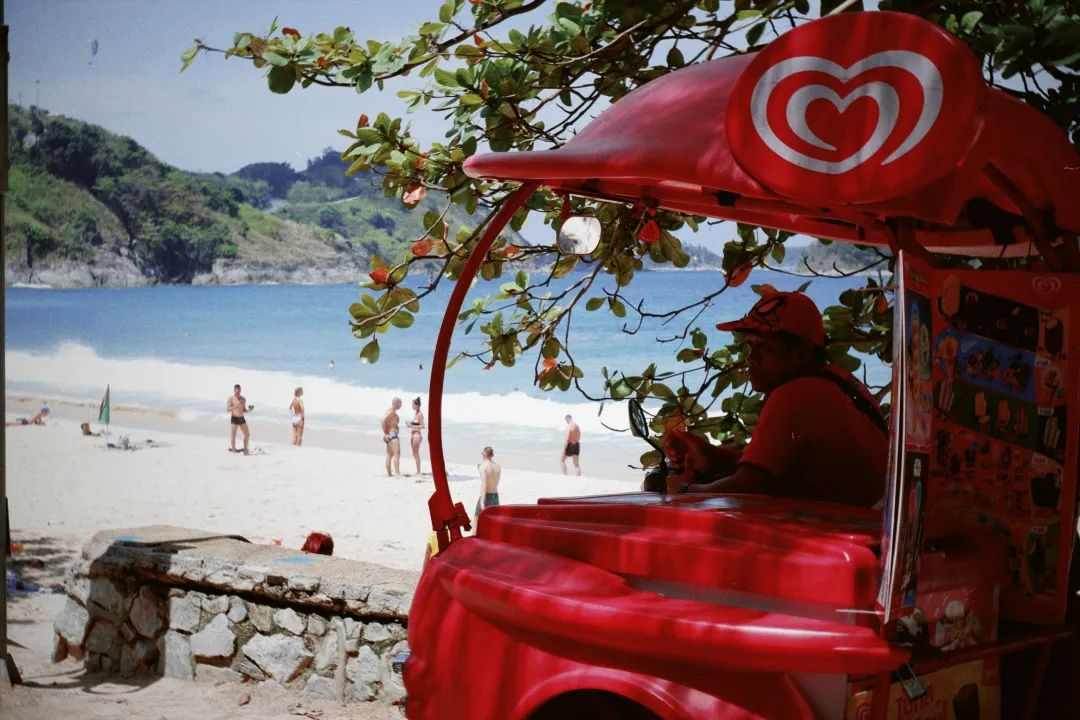 “这个工作太稳定了，大家都狠不下心来辞职”