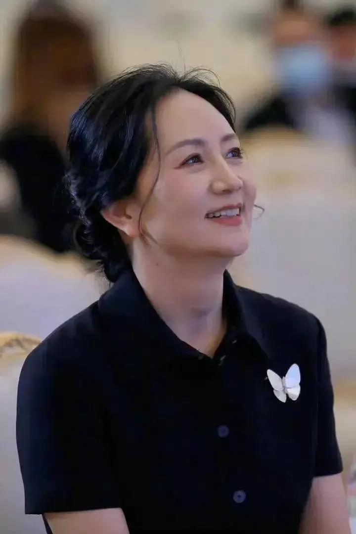 突发！华为终端工商大变更：郭平卸任董事长，余承东接任，孟晚舟等董事同步调整(图1)